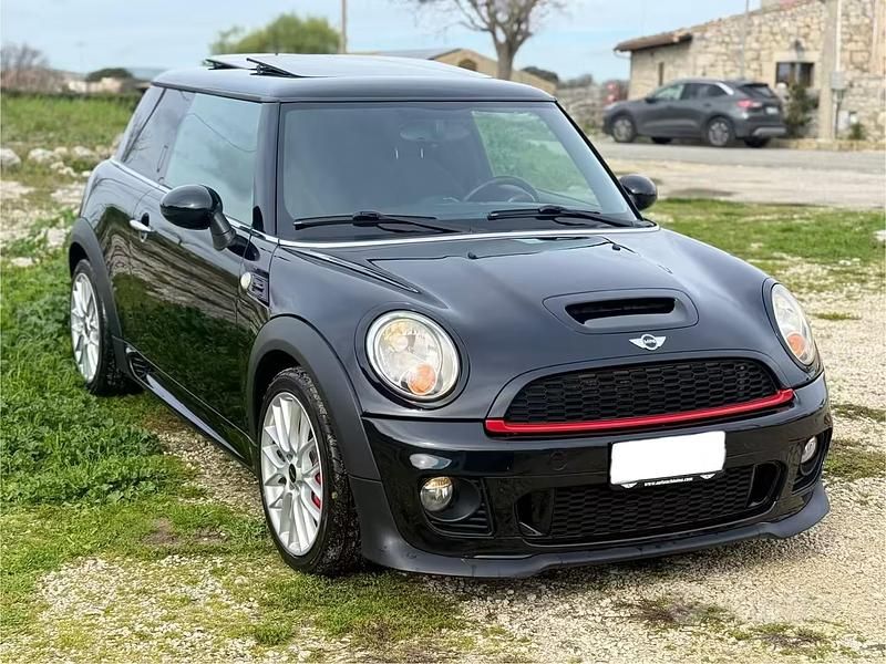 Usata Mini John Cooper Works 211 CV (155 kW) 2010 Nero Utilitaria