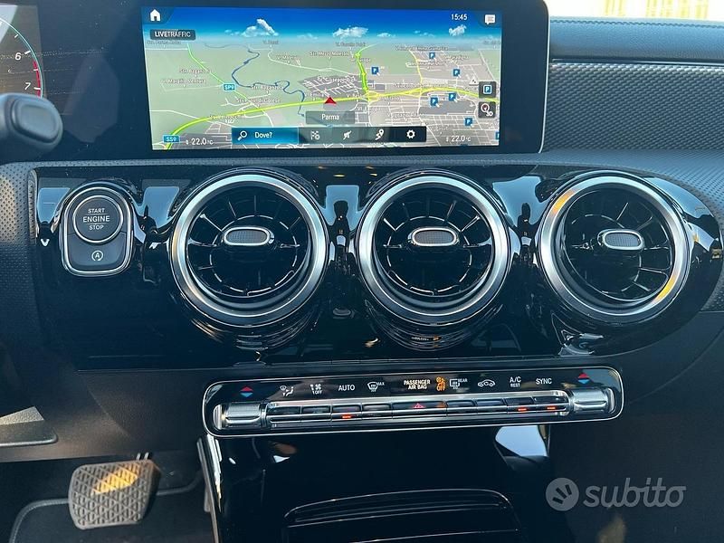 Usata Mercedes CLA200 163 CV (119 kW) 2019 Grigio Coupé