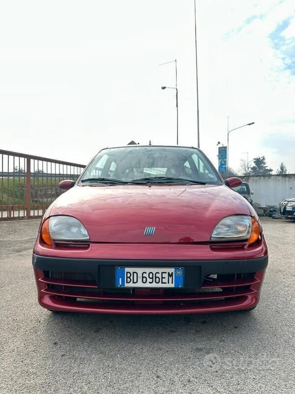 Usata Fiat 600 54 CV (39 kW) 1999 Rosso Utilitaria