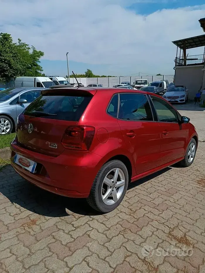 Usata VW Polo 90 CV (66 kW) 2015 Rosso Berlina