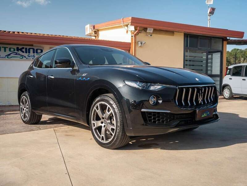 Nero metallizzato Usata 2022 Maserati Levante GT SUV | 45.900 € (Super prezzo) - Immagine 1/4