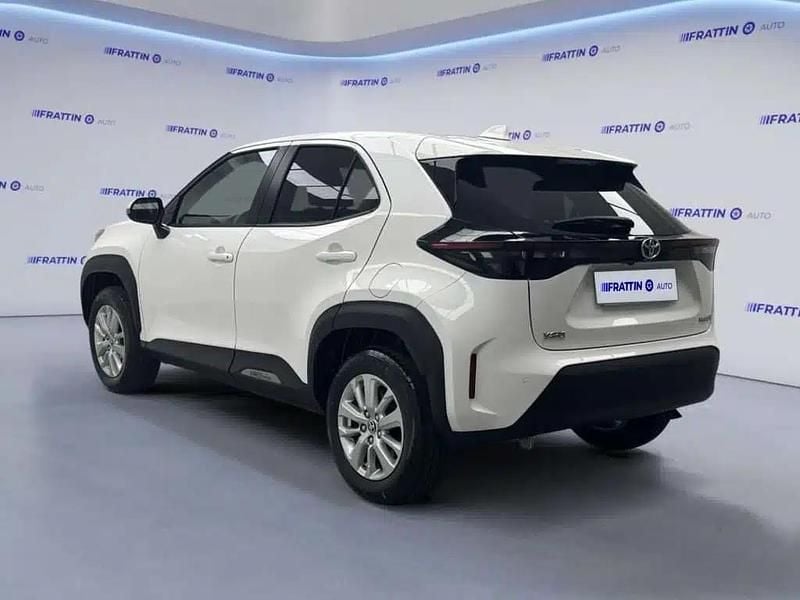 Usata Toyota Yaris Cross Business Edition 177 CV (130 kW) 2025 Bianco SUV
