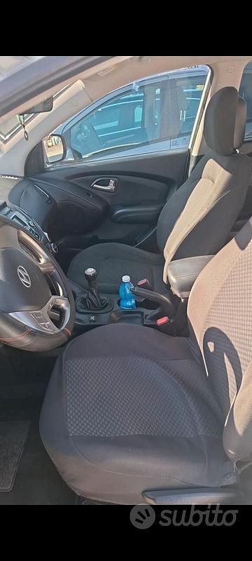 Usata Hyundai ix35 163 CV (119 kW) 2010 Bianco SUV