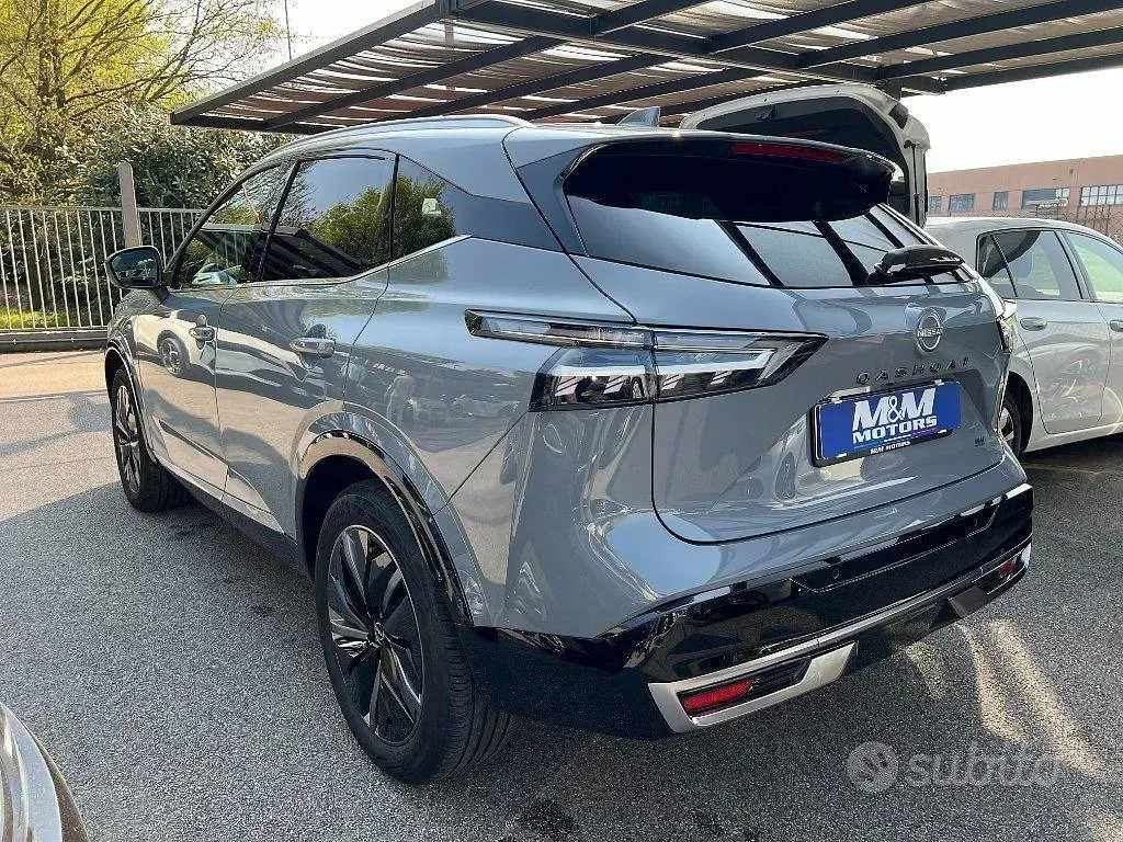 Nuova Nissan Qashqai Tekna 158 CV (116 kW) 2026 Grigio SUV