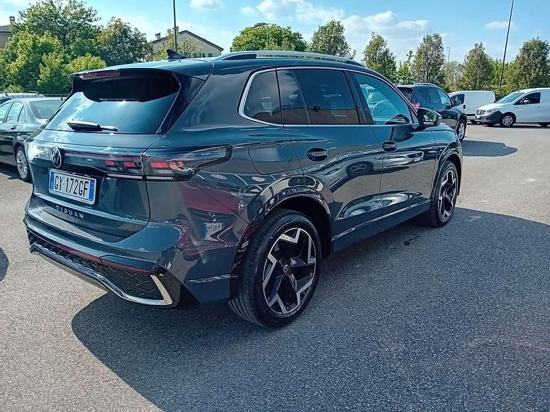 Usata VW Tiguan R-line 150 CV (110 kW) 2025 Grigio SUV