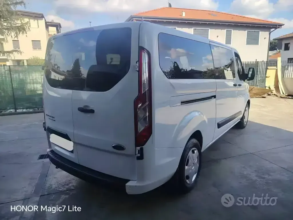 Usata Ford Transit Custom 131 CV (96 kW) 2022 Bianco Monovolume