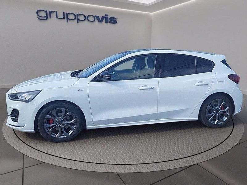 Usata Ford Focus ST-Line 125 CV (91 kW) 2023 Frozen white Berlina