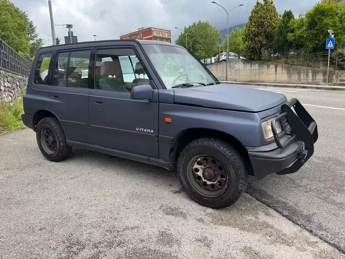 Usata Suzuki Vitara 96 CV (70 kW) 1995 Bluazzurro Station wagon