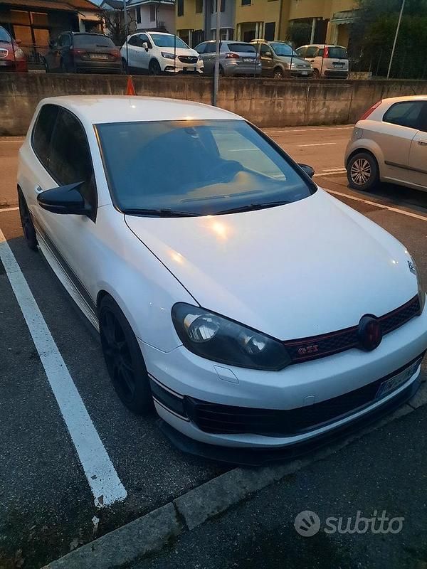 Usata VW Golf VI GTI 330 CV (242 kW) 2009 Utilitaria