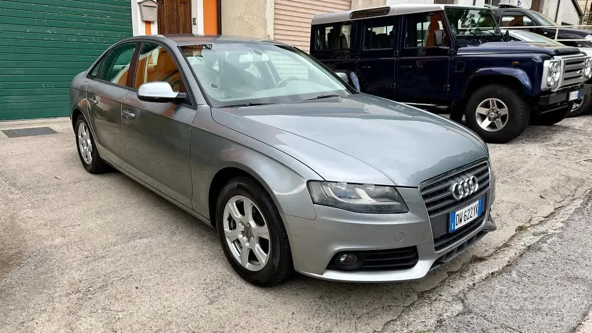 Usata Audi A4 Ambiente 143 CV (105 kW) 2009 Grigio Berlina