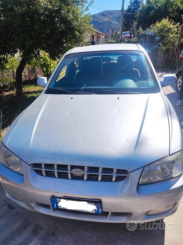 Usata Hyundai Accent 2001 Berlina
