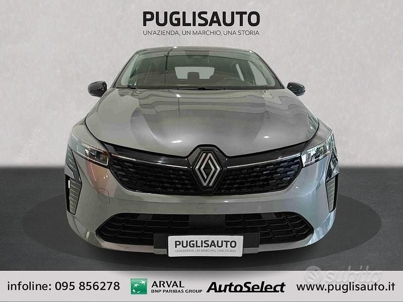 Używany Renault Clio V Evolution 67 KM (49 kW) 2024 Szary Sedan/Limuzyna