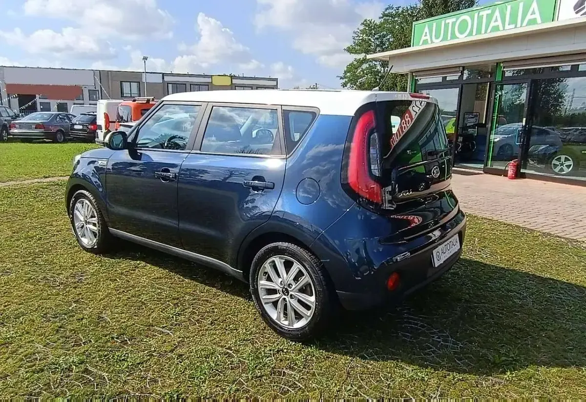 Usata Kia Soul 136 CV (100 kW) 2018 Blu/azzurro SUV