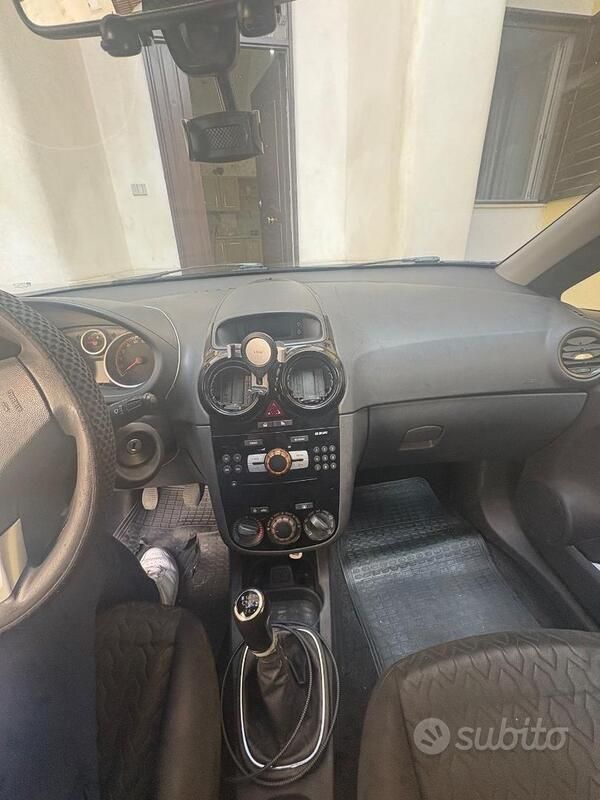 Usata Opel Corsa 2013 Nero Berlina