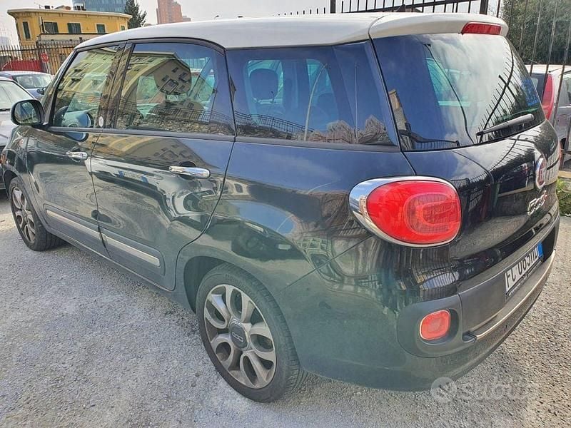 Usata Fiat 500L Living 120 CV (88 kW) 2016 Nero Monovolume