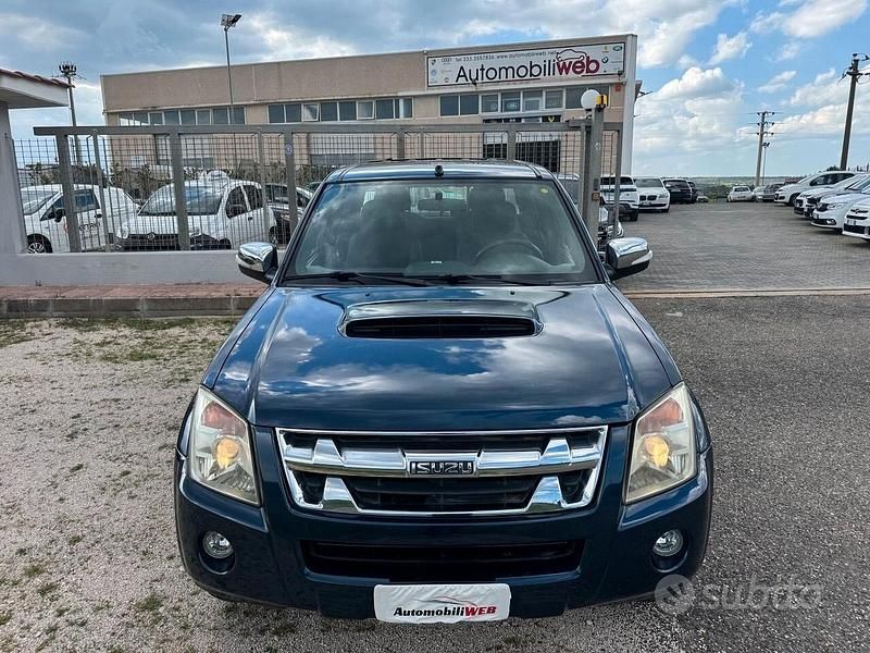 Usata Isuzu D-Max 163 CV (119 kW) 2011 Blu Pick-up