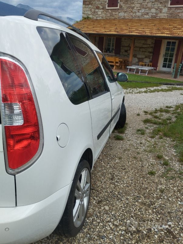 Usata Skoda Roomster Ambition 75 CV (55 kW) 2014 Bianco Monovolume