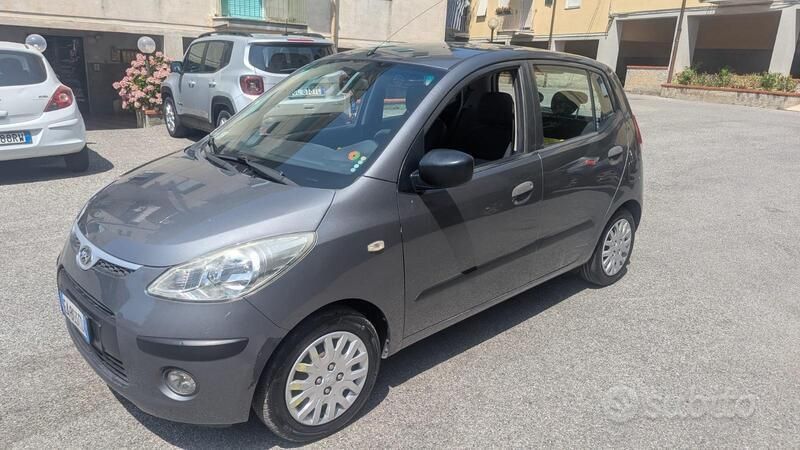 Usata Hyundai i10 66 CV (48 kW) 2010 Grigio Utilitaria