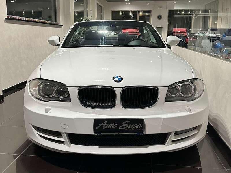 Usata BMW 120 Cabriolet Efficient Dynamics 177 CV (130 kW) 2010 Bianco Cabrio