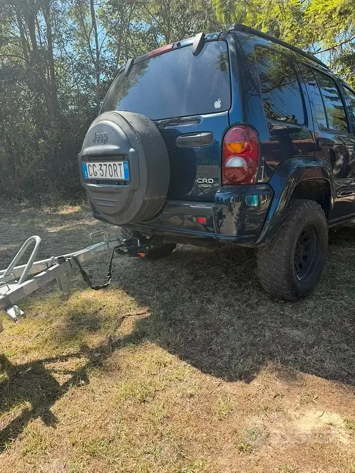 Usata Jeep Cherokee 150 CV (110 kW) 2003 SUV