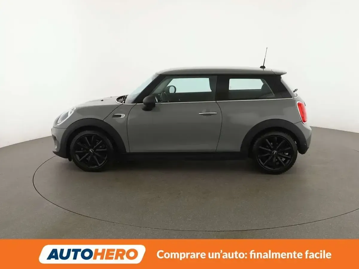 Usata Mini ONE 102 CV (75 kW) 2017 Grigio Utilitaria
