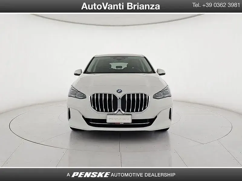 Usata BMW 225 Active Tourer Luxury Line 136 CV (100 kW) 2022 Bianco Monovolume