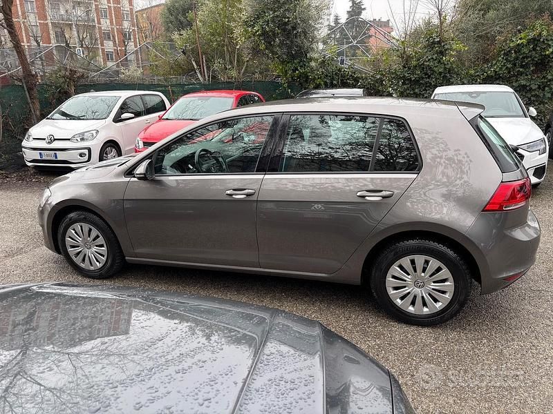 Usata VW Golf VII 90 CV (66 kW) 2016 Grigio Berlina
