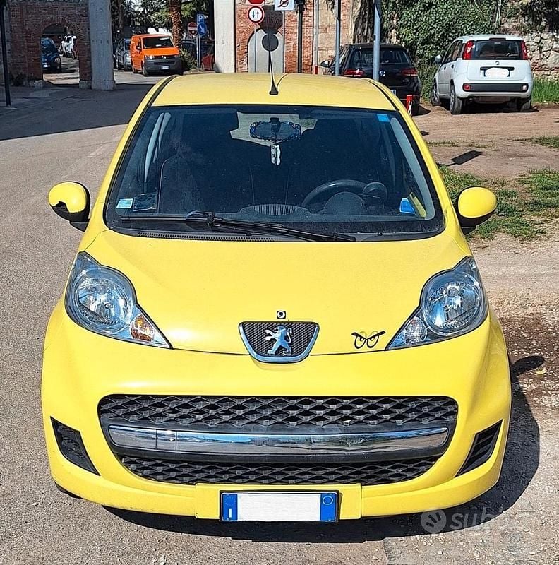 Usata Peugeot 107 68 CV (50 kW) 2009 Giallo Utilitaria
