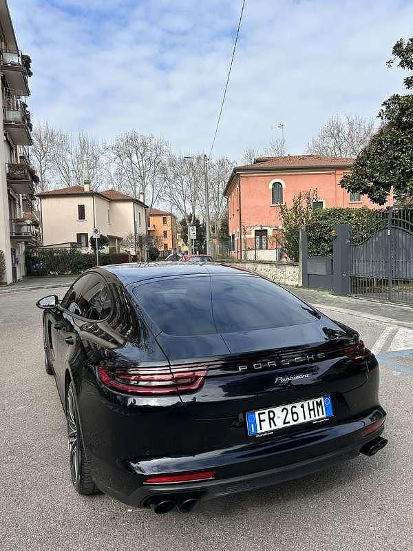 Usata Porsche Panamera Executive 330 CV (242 kW) 2018 Berlina