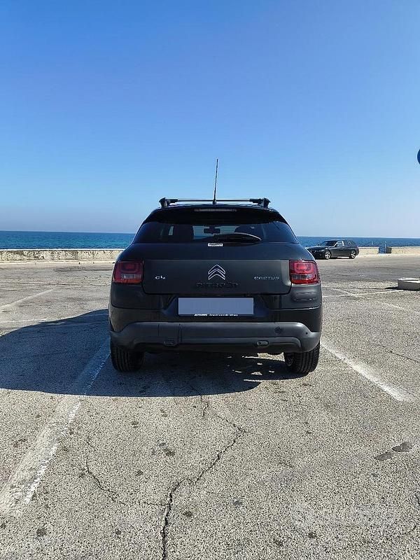 Usata Citroën C4 100 CV (73 kW) 2017 Nero Berlina