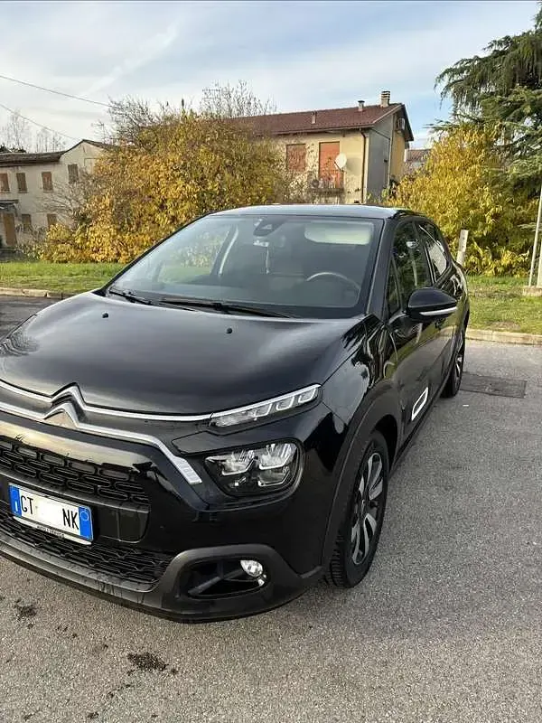 Usata Citroën C3 PureTech 110 CV (80 kW) 2024 Nero Berlina