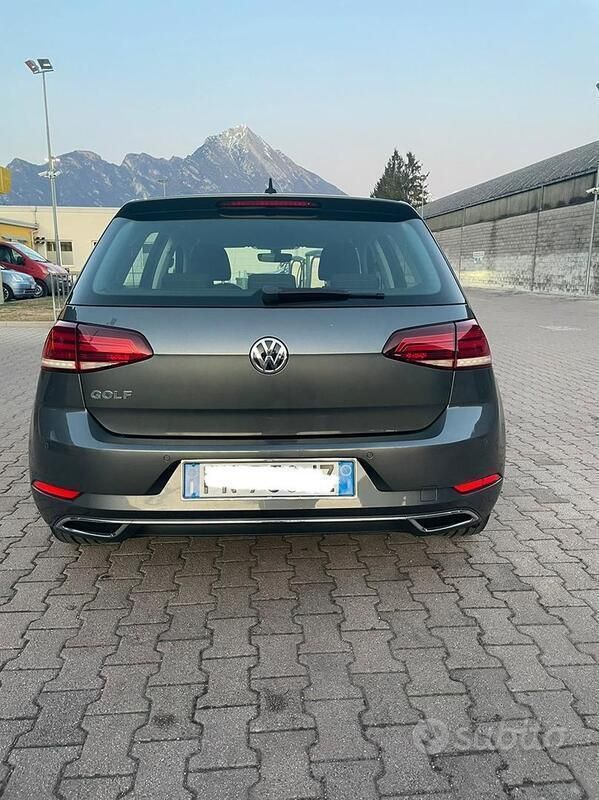 Usata VW Golf VII 150 CV (110 kW) 2018 Grigio Utilitaria