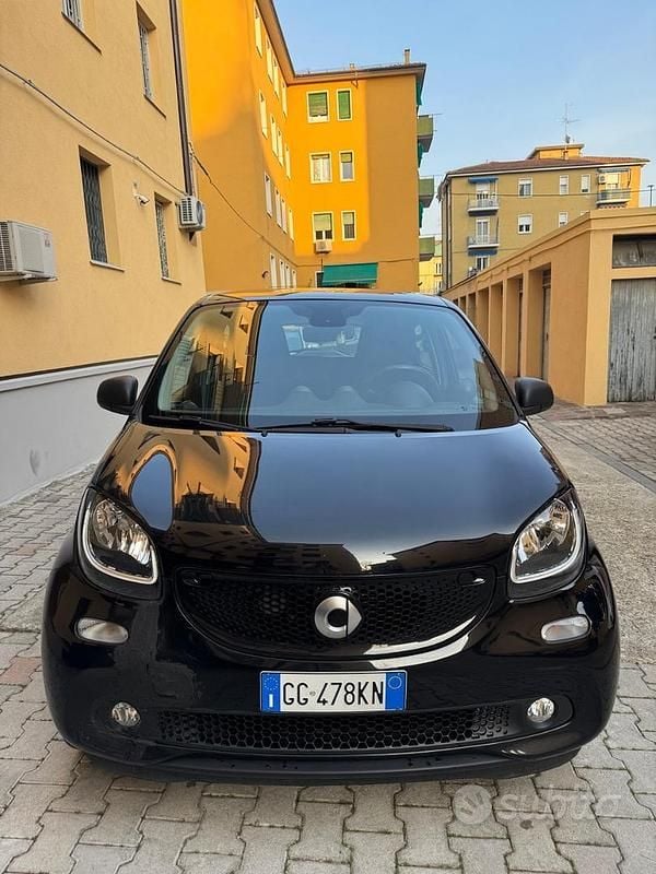 Usata Smart ForFour Passion 75 CV (55 kW) 2018 Utilitaria