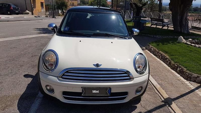 Usata Mini Cooper D 109 CV (80 kW) 2010 Utilitaria