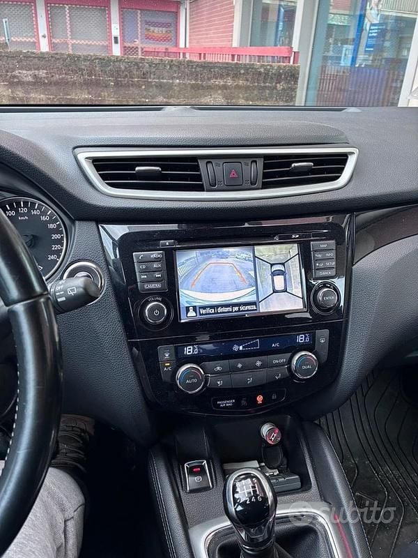 Usata Nissan Qashqai 360º 131 CV (96 kW) 2015 Bianco SUV