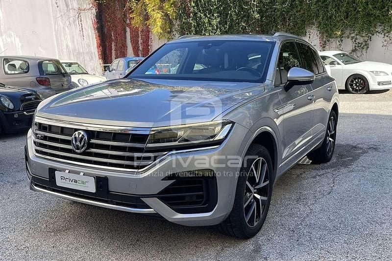 Grigio Usata 2019 VW Touareg Advance SUV | 31.900 € (Ottimo prezzo) - Immagine 1/4