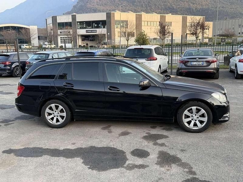 Usata Mercedes C180 Avantgarde 120 CV (88 kW) 2013 Nero Station wagon