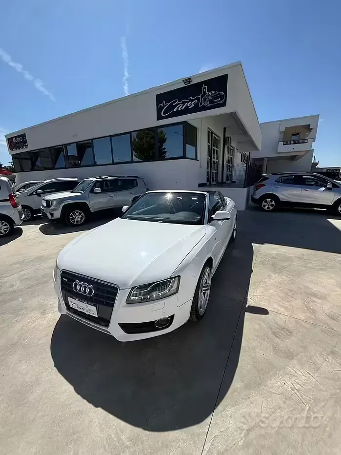 Usata Audi A5 Cabriolet Ambiente 190 CV (139 kW) 2010 Bianco Cabrio