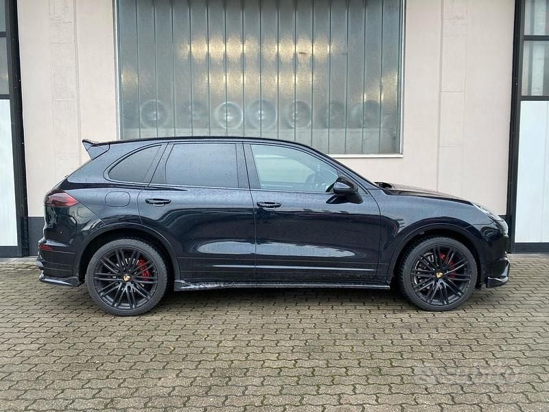 Usata Porsche Cayenne 250 CV (183 kW) 2016 Nero SUV
