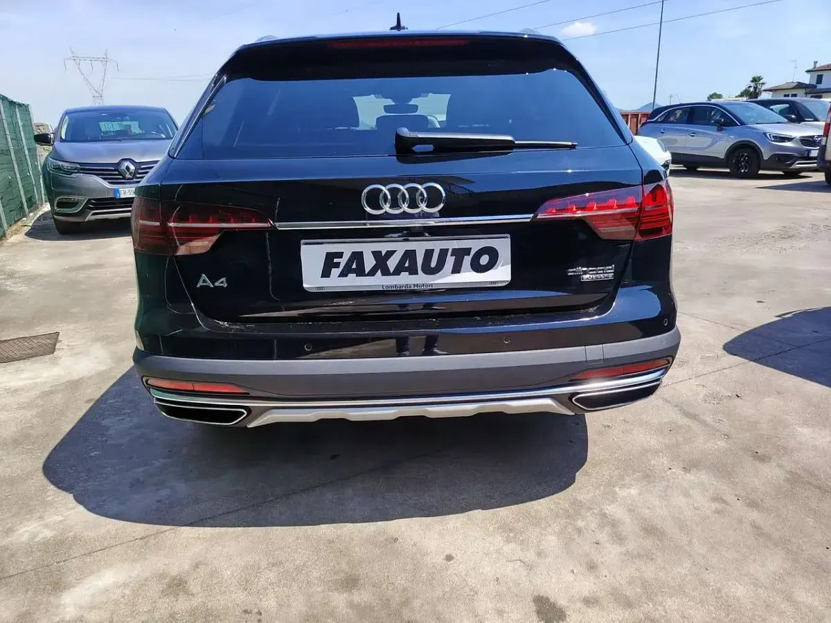 Usata Audi A4 Allroad Business 204 CV (150 kW) 2022 Nero Station wagon