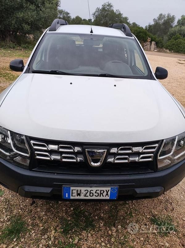 Usata Dacia Duster 110 CV (80 kW) 2014 Bianco SUV