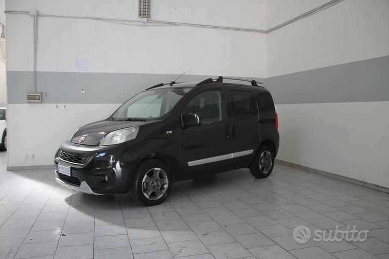 Usata Fiat Qubo Trekking 80 CV (58 kW) 2016 Nero Monovolume