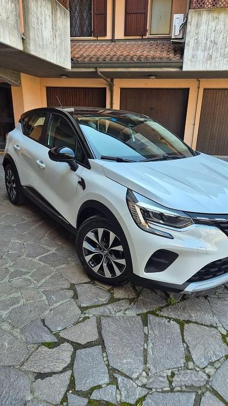 Usata Renault Captur 100 CV (73 kW) 2021 Bianco SUV