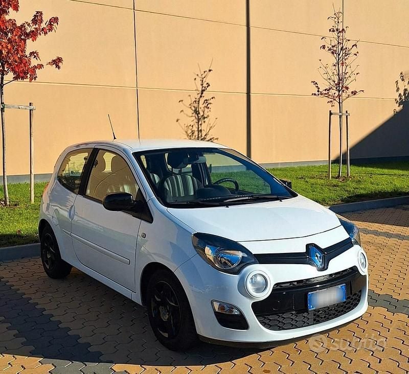 Usata Renault Twingo Night&Day 75 CV (55 kW) 2014 Bianco Utilitaria