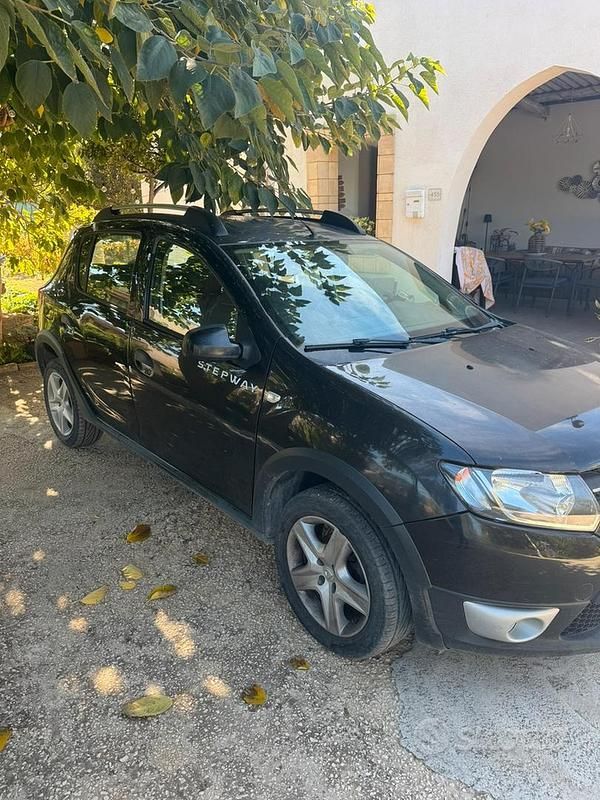 Usata Dacia Sandero Stepway 2015 Nero Utilitaria