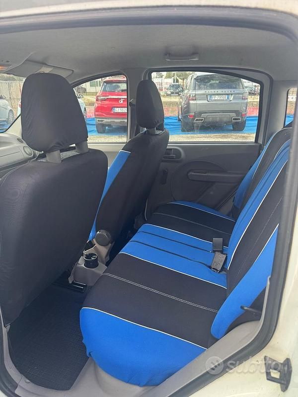 Usata Fiat Panda Dynamic 54 CV (39 kW) 2004 Bianco Utilitaria