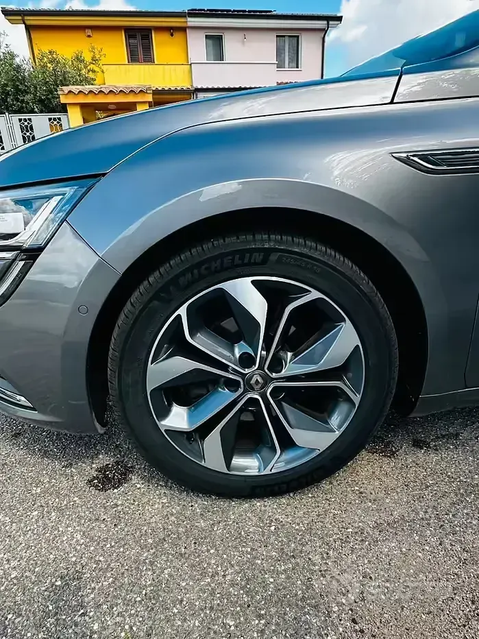 Usata Renault Talisman Initiale Paris 131 CV (96 kW) 2019 Grigio Station wagon