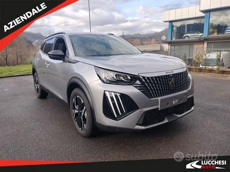 Usata Peugeot 2008 Allure 102 CV (75 kW) 2025 Grigio SUV
