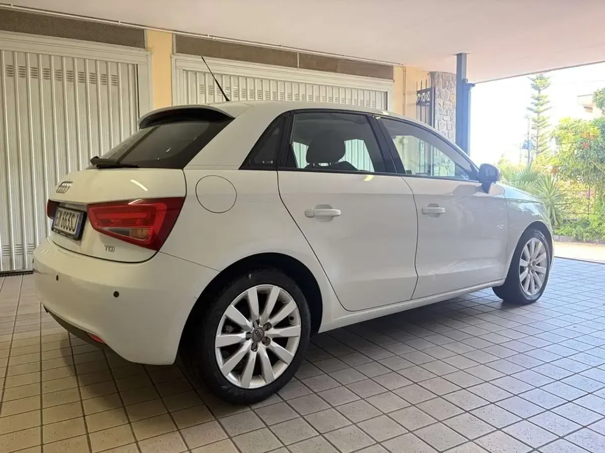 Usata Audi A1 Sportback 90 CV (66 kW) 2012 Bianco Utilitaria