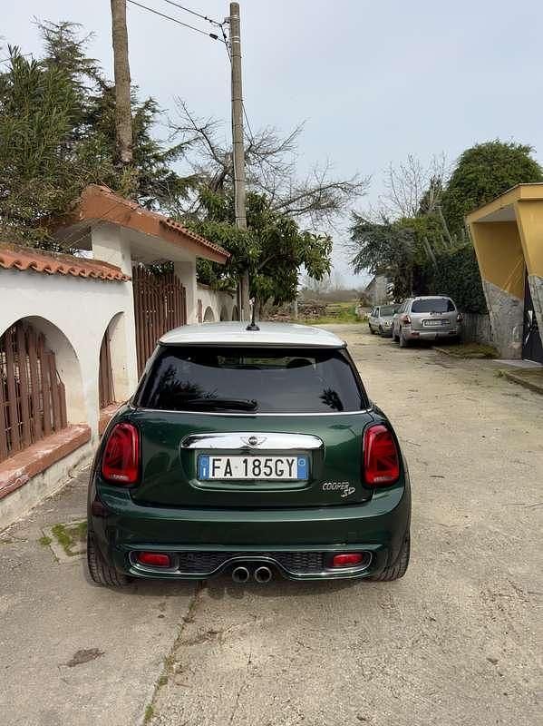 Usata Mini Cooper SD Business 170 CV (125 kW) 2015 Utilitaria